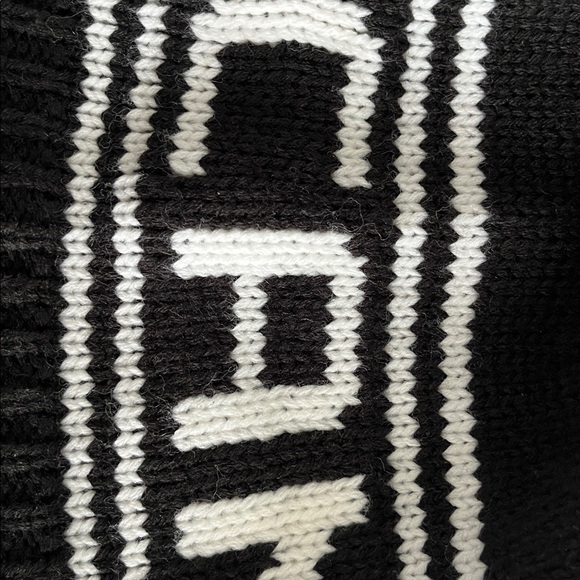 NWT Wind River Heritage Canada Knit Beanie Hat Black White - Picture 5 of 5